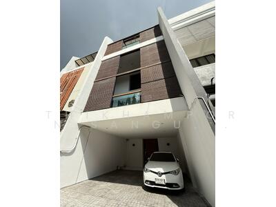 ขาย - สุขุมวิท35, กรุงเทพ