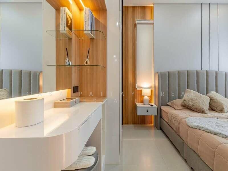 ขาย - บ้านเดี่ยวพูลวิลล่า สไตล์โมเดิร์น, พัทยา