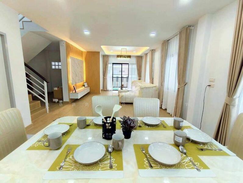 หมู่บ้าน สมถวิล หนองปลาไหล ใกล้ ถ.มอเตอร์เวย์7, Chon Buri (Pattaya), Ta Khian Tia, Bang Lamung (Pattaya), Chon Buri (Pattaya), 3 Bedrooms, 140 sqm, Single Detached House For Sale, by ลุลิตตา อินทร์โพ, 500003803 - DDproperty.com