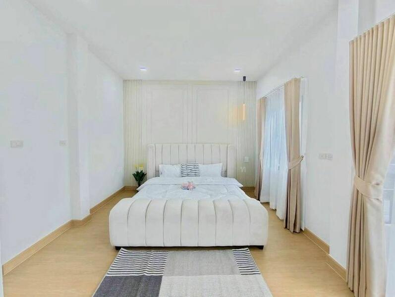 หมู่บ้าน สมถวิล หนองปลาไหล ใกล้ ถ.มอเตอร์เวย์7, Chon Buri (Pattaya), Ta Khian Tia, Bang Lamung (Pattaya), Chon Buri (Pattaya), 3 Bedrooms, 140 sqm, Single Detached House For Sale, by ลุลิตตา อินทร์โพ, 500003803 - DDproperty.com