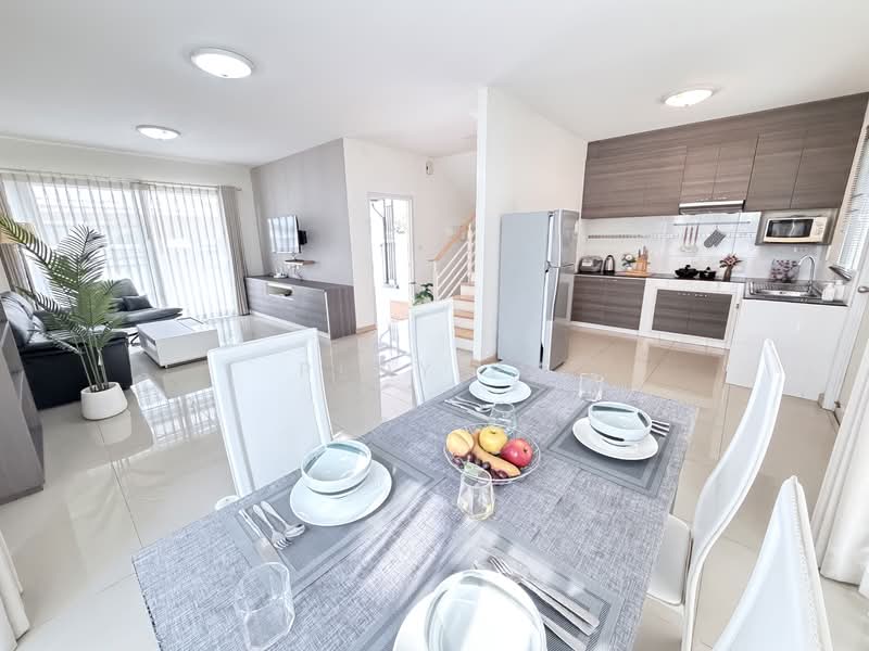 Luxury House nice clean ขายบ้านหรู สวย สะอาด ตกแต่งพร้อมเข้าอยู่ โครงการหรูคาซ่าวิลล์ ศรีราชา ชลบุรี, ชลบุรี, ศรีราชา, ศรีราชา, ชลบุรี, 129 ตร.ม., บ้านเดี่ยว ขาย, โดย Ploy PK, 500004489 - DDproperty.com