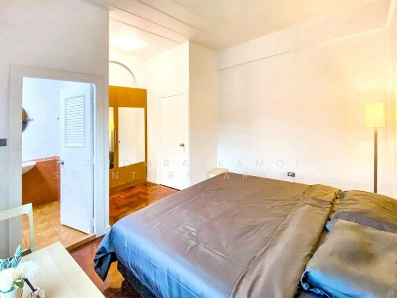 ขาย - House at Ekkamai 10, กรุงเทพ