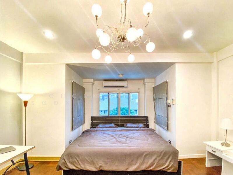 For Sale - House at Ekkamai 10, Bangkok