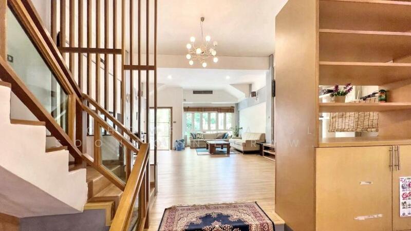 ขาย - House at Ekkamai 10, กรุงเทพ