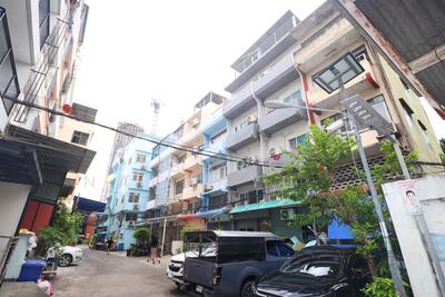 ขาย - อาคารพาณิชย์ เจริญกรุง ตรงข้ามเซ็นทรัล บางรัก, กรุงเทพ