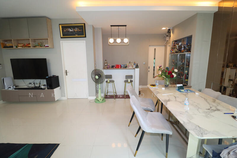มัณฑนา ศรีนครินทร์ ร่มเกล้า ใกล้แอร์ลิงก
