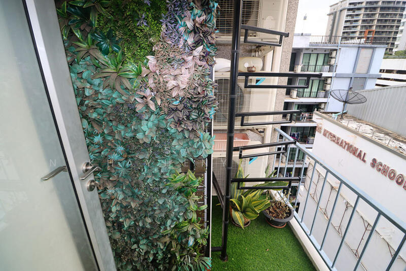 The Tempo Condo Ruamruedee BTS Ploenchit