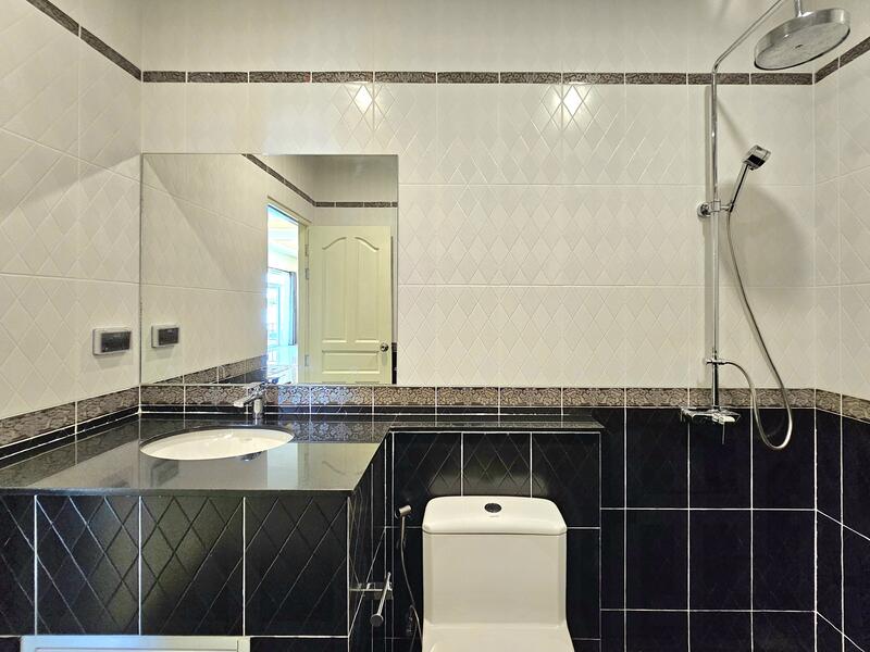 Amorn Village, Chon Buri (Pattaya), 58 Soi Sukhumvit-Phatthaya 89, Nong Pru, Bang Lamung (Pattaya), Chon Buri (Pattaya), 3 Bedrooms, 250 sqm, Single Detached House For Sale, by Tharathorn Yuenyong, 500004776 - DDproperty.com