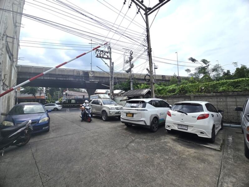 ขาย - Bangyeekhan Condominium : บางยี่ขัน คอนโดมิเนียม, กรุงเทพ