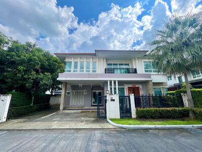 ขาย - แกรนด์ บางกอก บูเลอวาร์ด พระราม 9 – ศรีนครินทร์ : Grand Bangkok Boulevard Rama 9 - Srinakarindra, กรุงเทพ