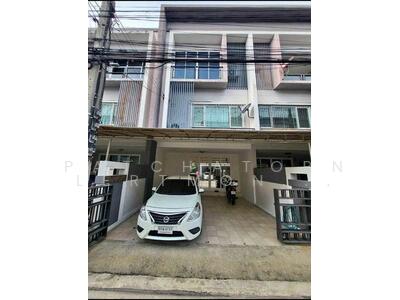 ขาย - The Exclusive Pattanakarn 44 : ดิ เอ็กซ์คลูซีฟ พัฒนาการ 44, กรุงเทพ