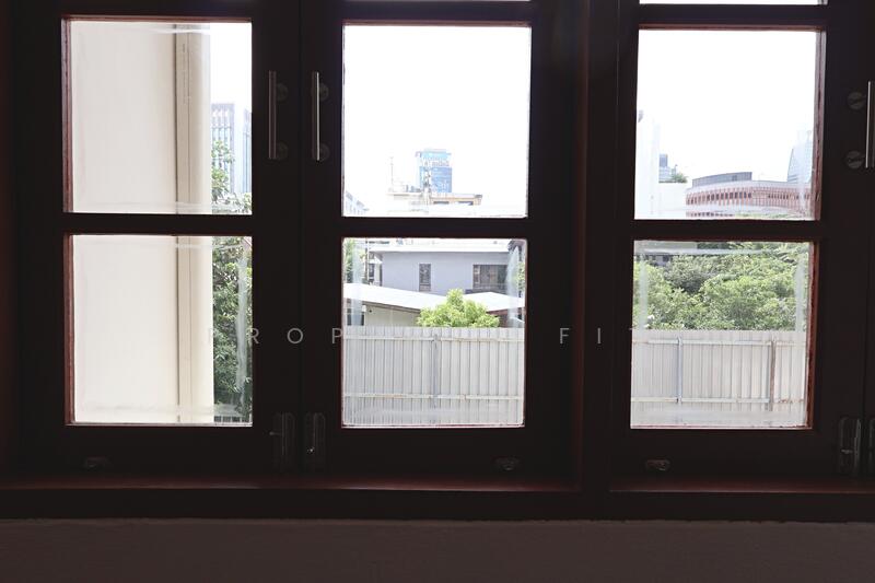 For Rent - Apartment Building 220 Sukhumvit Soi 1, Bangkok