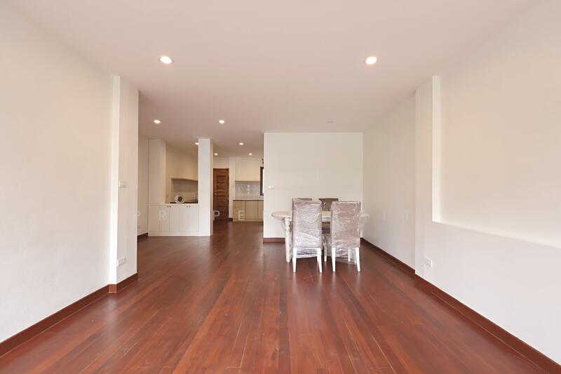 For Rent - Apartment Building 220 Sukhumvit Soi 1, Bangkok