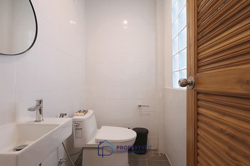 Apartment Building 220 Sukhumvit Soi 1, Bangkok, 220 Sukhumvit Soi 1, Khlongtoei Nua, Watthana, Bangkok, 1 Bedroom, 77 sqm, Apartment For Rent, by Property Fit, 500005279 - DDproperty.com