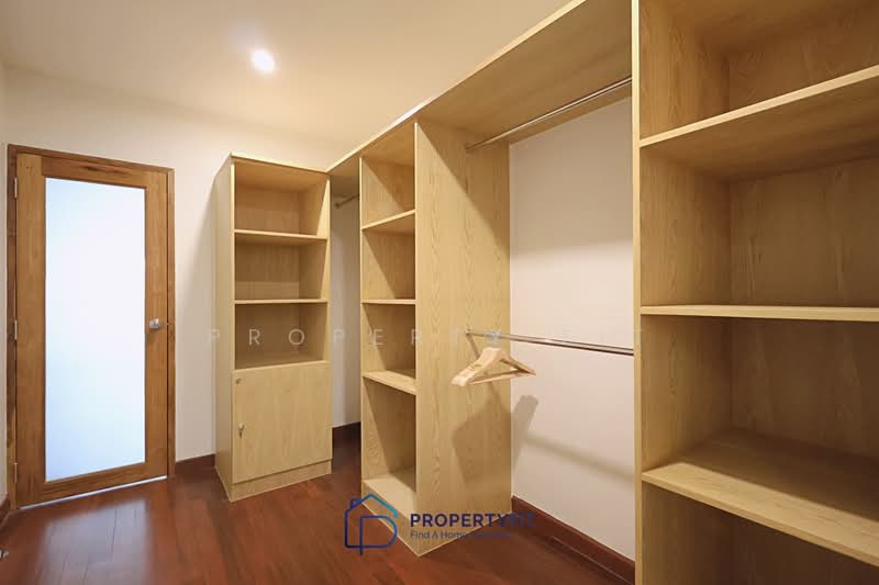 Apartment Building 220 Sukhumvit Soi 1, Bangkok, 220 Sukhumvit Soi 1, Khlongtoei Nua, Watthana, Bangkok, 1 Bedroom, 77 sqm, Apartment For Rent, by Property Fit, 500005279 - DDproperty.com