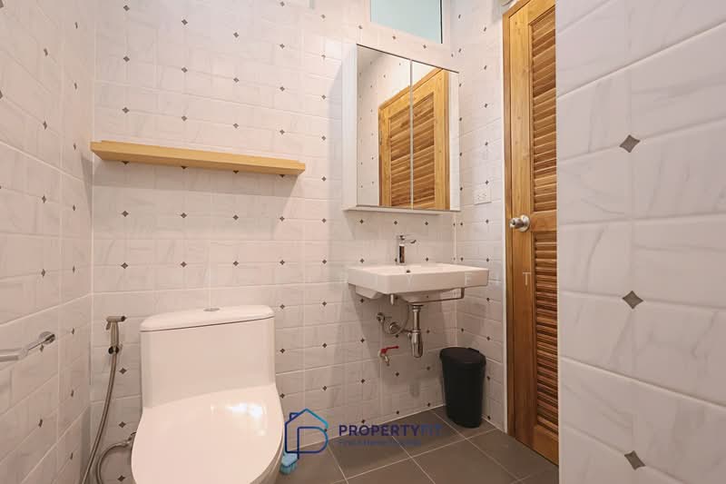 Apartment Building 220 Sukhumvit Soi 1, Bangkok, 220 Sukhumvit Soi 1, Khlongtoei Nua, Watthana, Bangkok, 1 Bedroom, 77 sqm, Apartment For Rent, by Property Fit, 500005279 - DDproperty.com