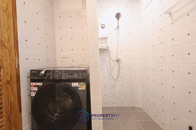 Apartment Building 220 Sukhumvit Soi 1, Bangkok, 220 Sukhumvit Soi 1, Khlongtoei Nua, Watthana, Bangkok, 1 Bedroom, 77 sqm, Apartment For Rent, by Property Fit, 500005279 - DDproperty.com