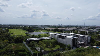 ขาย - วิลล่าหรู บนเนื้อที่ส่วนตัว 256 ตรว ใกล้ รร นานาชาติคอนคอร์เดียน บางแก้ว, สมุทรปราการ