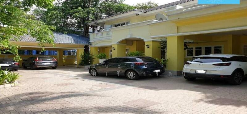 14 ที่จอดรถบริเวณในสปาสะดวกสะบาย