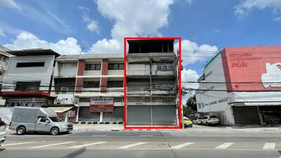 ขาย - ตึกแถว 2 คูหา ติด ถนนเฉลิมพระเกียรติ ร.9 ใกล้ รพ สินแพทย์ MRT ศรีอุดม มีที่จอดรถด้านหลัง, กรุงเทพ