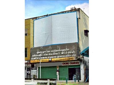 ขาย - ตึกแถว 3 ชั้น 2 คูหา แนวรถไฟฟ้าจตุจักร และสะพานควาย ปากซอย พหลโยธิน 18, กรุงเทพ