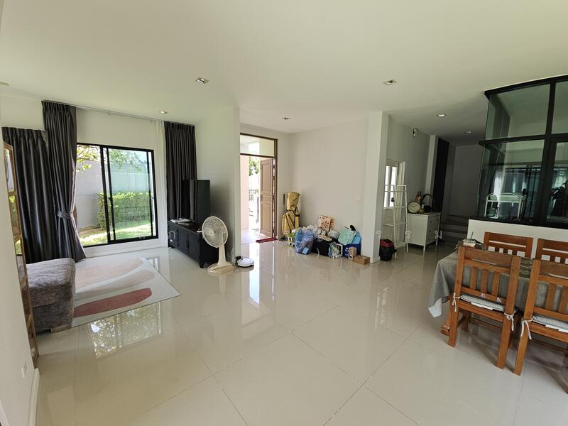 Tabiatdagi maqsad fotosurati Eronlik ayol bilan jinsiy aloqa