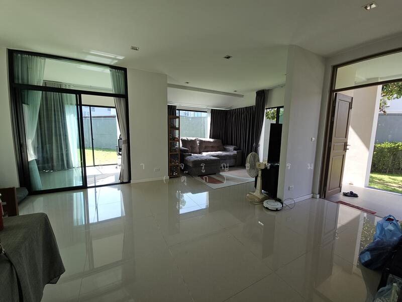 Ona sutli porno video Farrosh ayol bilan porno tomosha qiling