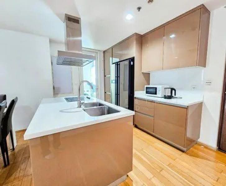 Siri At Sukhumvit, Bangkok, 902 Sukhumvit Road, Phra Kanong, Khlong Toei, Bangkok, 3 Bedrooms, 101 sqm, Condo For Sale, by PK PRIME ESTATE Co., Ltd., 500006176 - DDproperty.com