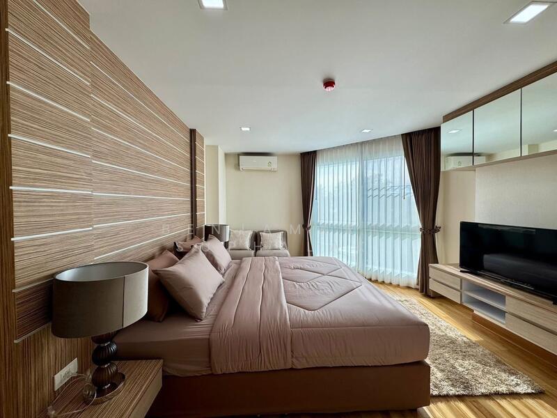 For Sale - Whale Marina Condo, Chon Buri