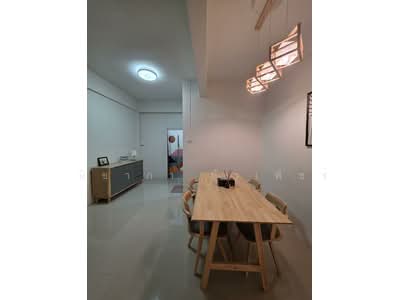 ขาย - ขายบ้าน 2 ชั้น รีโนเวทใหม่ ซอยลพบุรีราเมศว์ 7, สงขลา
