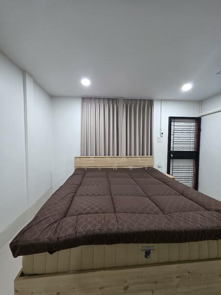 ขายบ้าน 2 ชั้น รีโนเวทใหม่ ซอยลพบุรีราเมศว์ 7, สงขลา, หาดใหญ่, หาดใหญ่, สงขลา, 144 ตร.ม., บ้านแฝด ขาย, โดย นิชาภา บัวเพ็ชร์, 500006269 - DDproperty.com