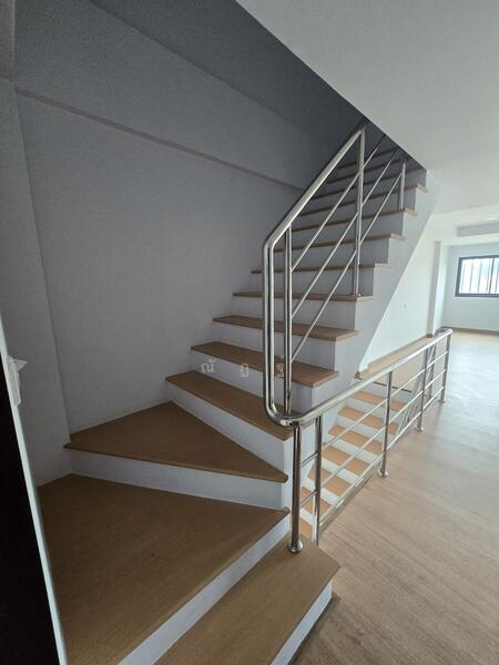 ขาย - ตึกแถว ใกล้ตลาดสายหยุด ถนนเทศบาลบำรุง1 ใกล้วิทยาลัยอาชีวศึกษา กาญจนบุรึ, กาญจนบุรี