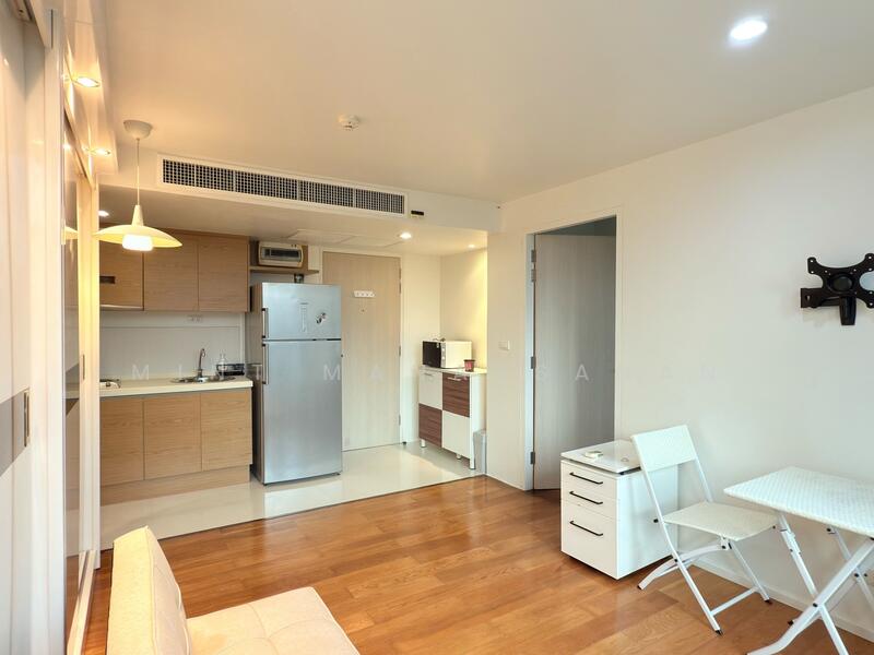 For Rent - Focus on Saladaeng condominium, Bangkok