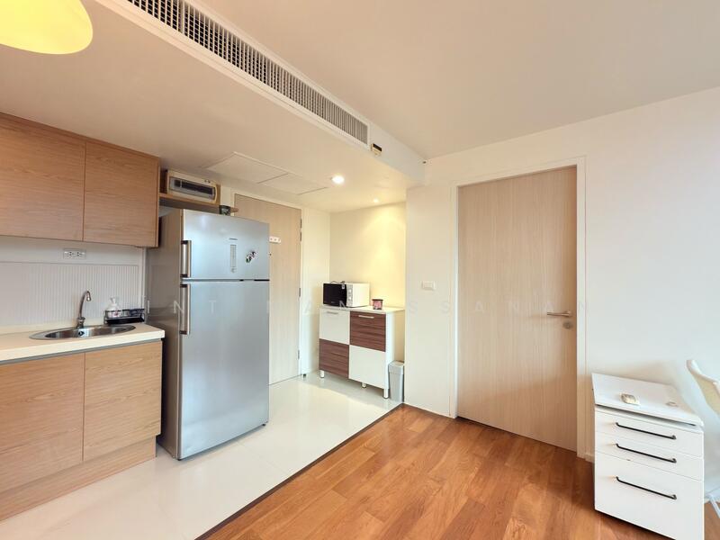 For Rent - Focus on Saladaeng condominium, Bangkok