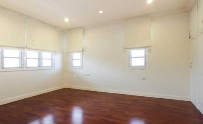 For Rent - Lake Side Villa 1, Samut Prakan