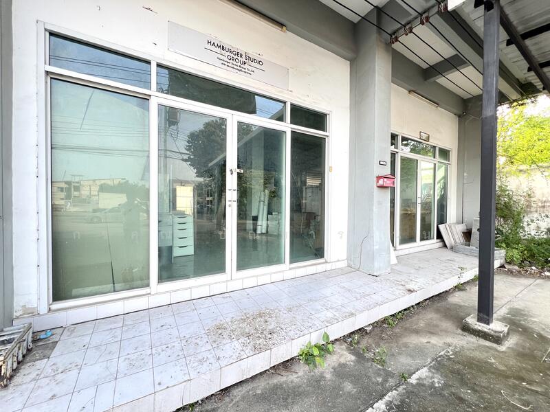 ขาย - ขายถูกอาคารพาณิชย์ 2 คูหา 4 ชั้น 70 ตารางวา ทำเลดี ใกล้ BTS แบริ่ง เดินทางสะดวกหลายเส้นทาง, สมุทรปราการ