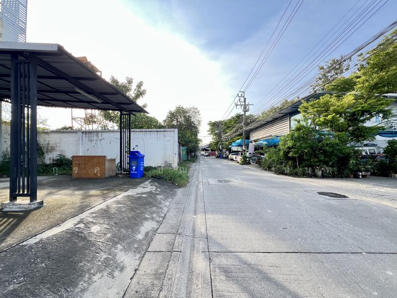 ขาย - ขายถูกอาคารพาณิชย์ 2 คูหา 4 ชั้น 70 ตารางวา ทำเลดี ใกล้ BTS แบริ่ง เดินทางสะดวกหลายเส้นทาง, สมุทรปราการ