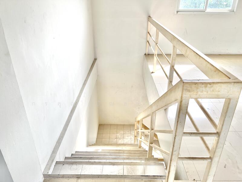 ขาย - ขายถูกอาคารพาณิชย์ 2 คูหา 4 ชั้น 70 ตารางวา ทำเลดี ใกล้ BTS แบริ่ง เดินทางสะดวกหลายเส้นทาง, สมุทรปราการ