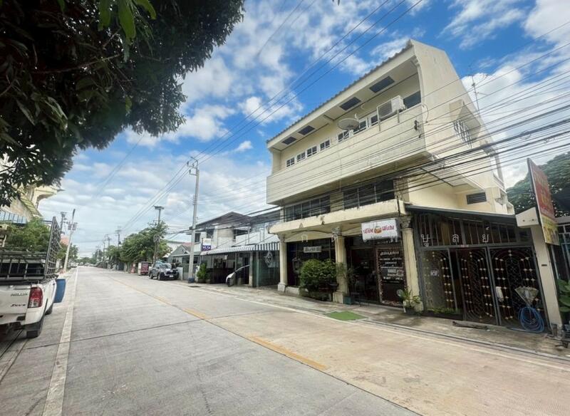 For Rent - ให้เช่า/ขาย อาคารพาณิชย์ 2.5 ชั้น ซอยทุ่งมังกร ถนนสวนผัก, Bangkok