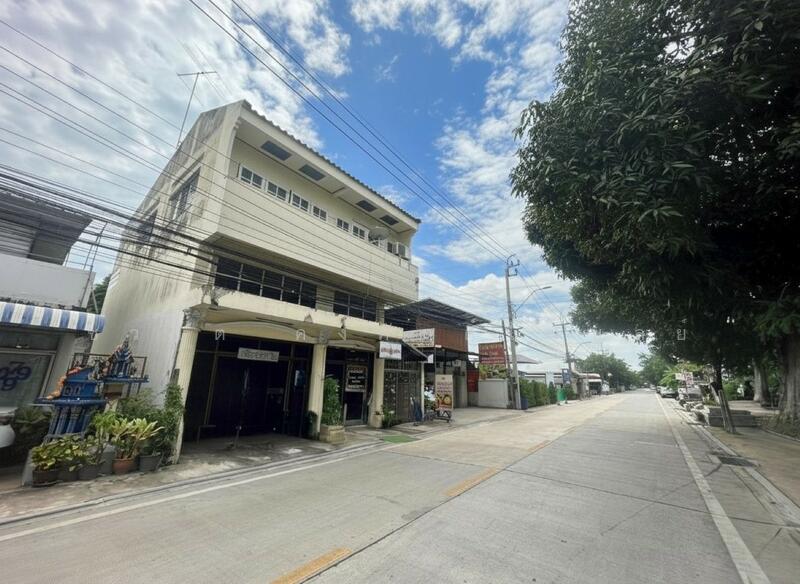 For Rent - ให้เช่า/ขาย อาคารพาณิชย์ 2.5 ชั้น ซอยทุ่งมังกร ถนนสวนผัก, Bangkok