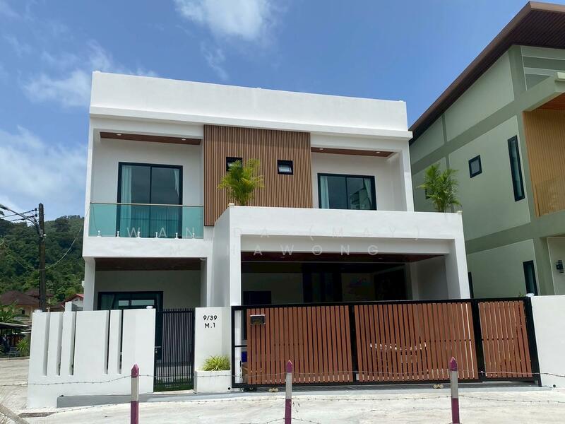 ให้เช่า - New 3 Bedrooms + 4 Bathroom Villa for Rent at Kamala, ภูเก็ต