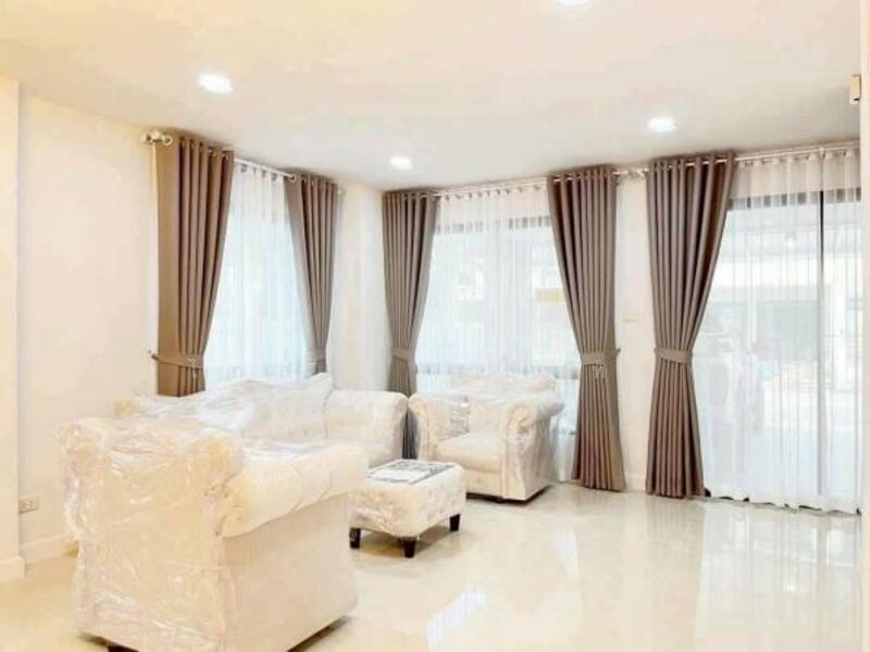 ขาย - Golden Prive Bangsaen-Nongmon : โกลเด้น พรีเว่ บางแสน-หนองมน, ชลบุรี