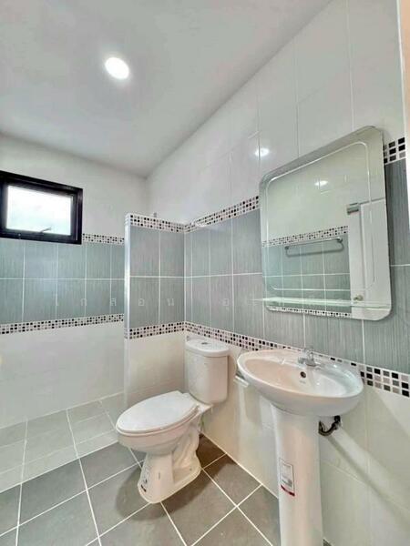 ขาย - Golden Prive Bangsaen-Nongmon : โกลเด้น พรีเว่ บางแสน-หนองมน, ชลบุรี