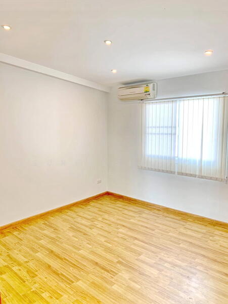 ให้เช่า - บ้านเดี่ยว House พหลโยธิน Phahon Yothin, กรุงเทพ