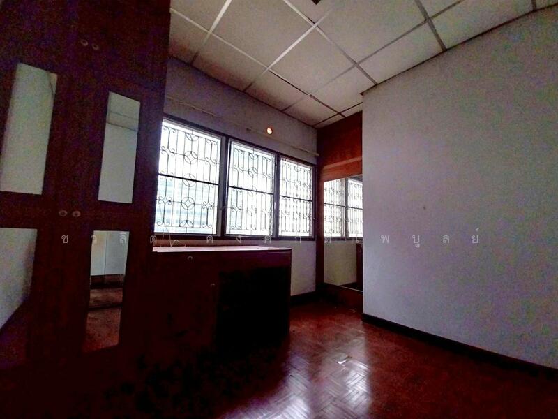 ขาย - หมู่บ้านลภาวัล 3 ซอยวัดเสาธงหิน, นนทบุรี