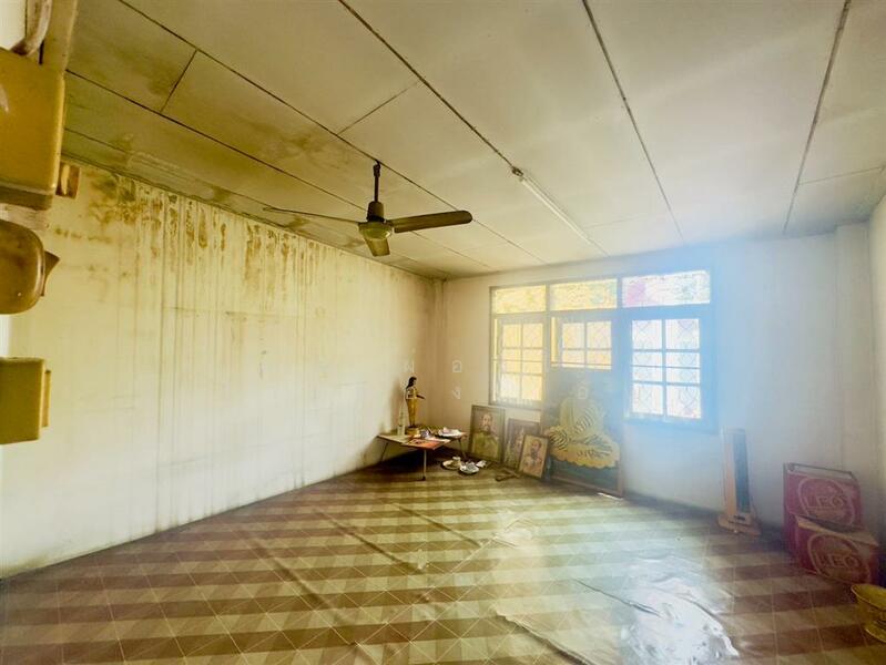 ขาย - อาคารพาณิชย์ 3.5 ชั้น 18 ตร.ว. อาคารพาณิชย์ ซอยเพชรเกษม88 ถนนเพชรเกษม, กรุงเทพ