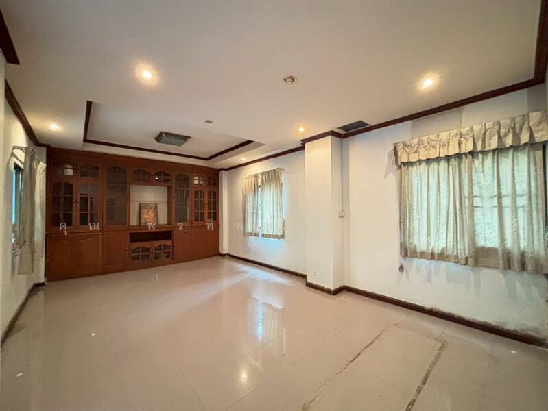 บ้านเดี่ยว หมู่บ้านกฤษดานคร 17 ซอยพุทธมณฑลสาย3 ซอย19, กรุงเทพ, ถนนพุทธมณฑลสาย3, ศาลาธรรมสพน์, ทวีวัฒนา, กรุงเทพ, 420 ตร.ม., บ้านเดี่ยว ขาย, โดย คุณ พรทิพย์ จันทร์หา (ปุ๋ย), 500008627 - DDproperty.com