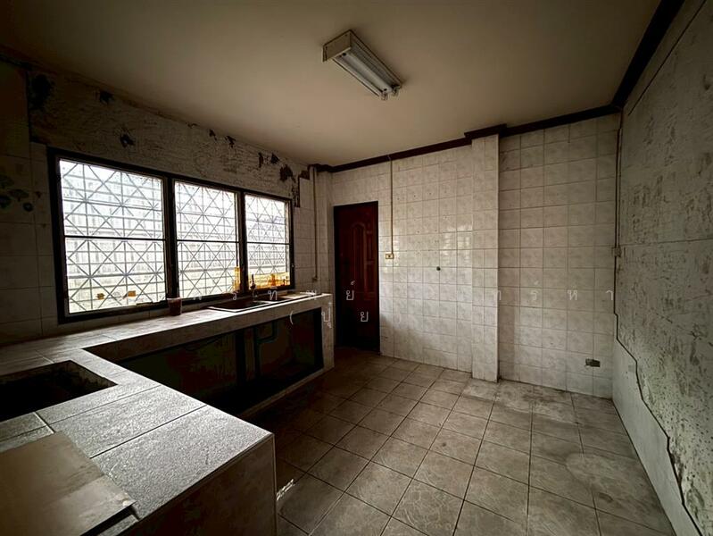 บ้านเดี่ยว หมู่บ้านกฤษดานคร 17 ซอยพุทธมณฑลสาย3 ซอย19, กรุงเทพ, ถนนพุทธมณฑลสาย3, ศาลาธรรมสพน์, ทวีวัฒนา, กรุงเทพ, 420 ตร.ม., บ้านเดี่ยว ขาย, โดย คุณ พรทิพย์ จันทร์หา (ปุ๋ย), 500008627 - DDproperty.com