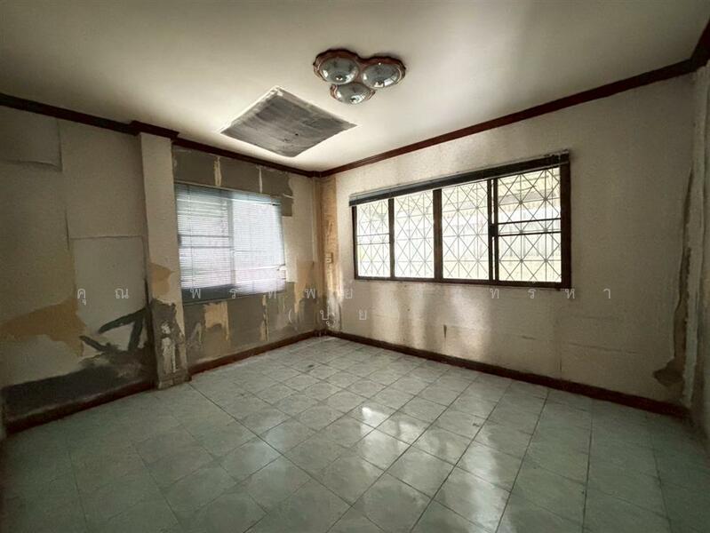 บ้านเดี่ยว หมู่บ้านกฤษดานคร 17 ซอยพุทธมณฑลสาย3 ซอย19, Bangkok, ถนนพุทธมณฑลสาย3, Sala Thammasop, Thawi Watthana, Bangkok, 7 Bedrooms, 420 sqm, Single Detached House For Sale, by คุณ พรทิพย์ จันทร์หา (ปุ๋ย), 500008627 - DDproperty.com