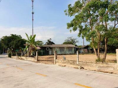 ขาย - ขายที่ดินบางเสร่ 190 ตร.วา ใกล้แหล่งท่องเที่ยว เหมาะสร้างพูลวิลล่าหรือรีสอร์ท, ชลบุรี